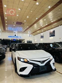 تۆیۆتا کامری